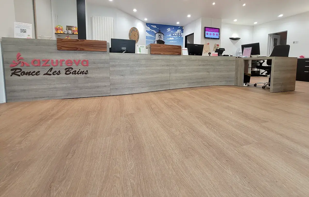 banque d accueil hotel azureva ronce00001