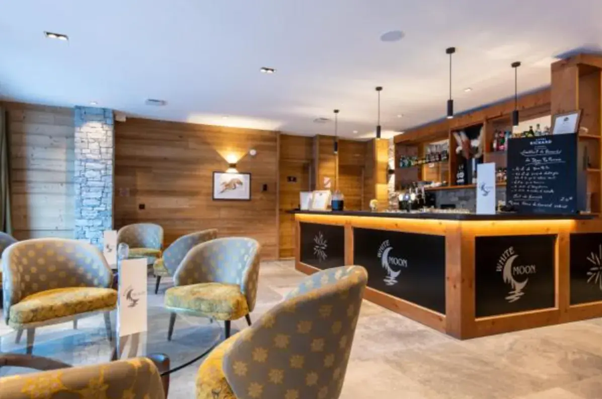 mobilier hotel village vacances cgh00011
