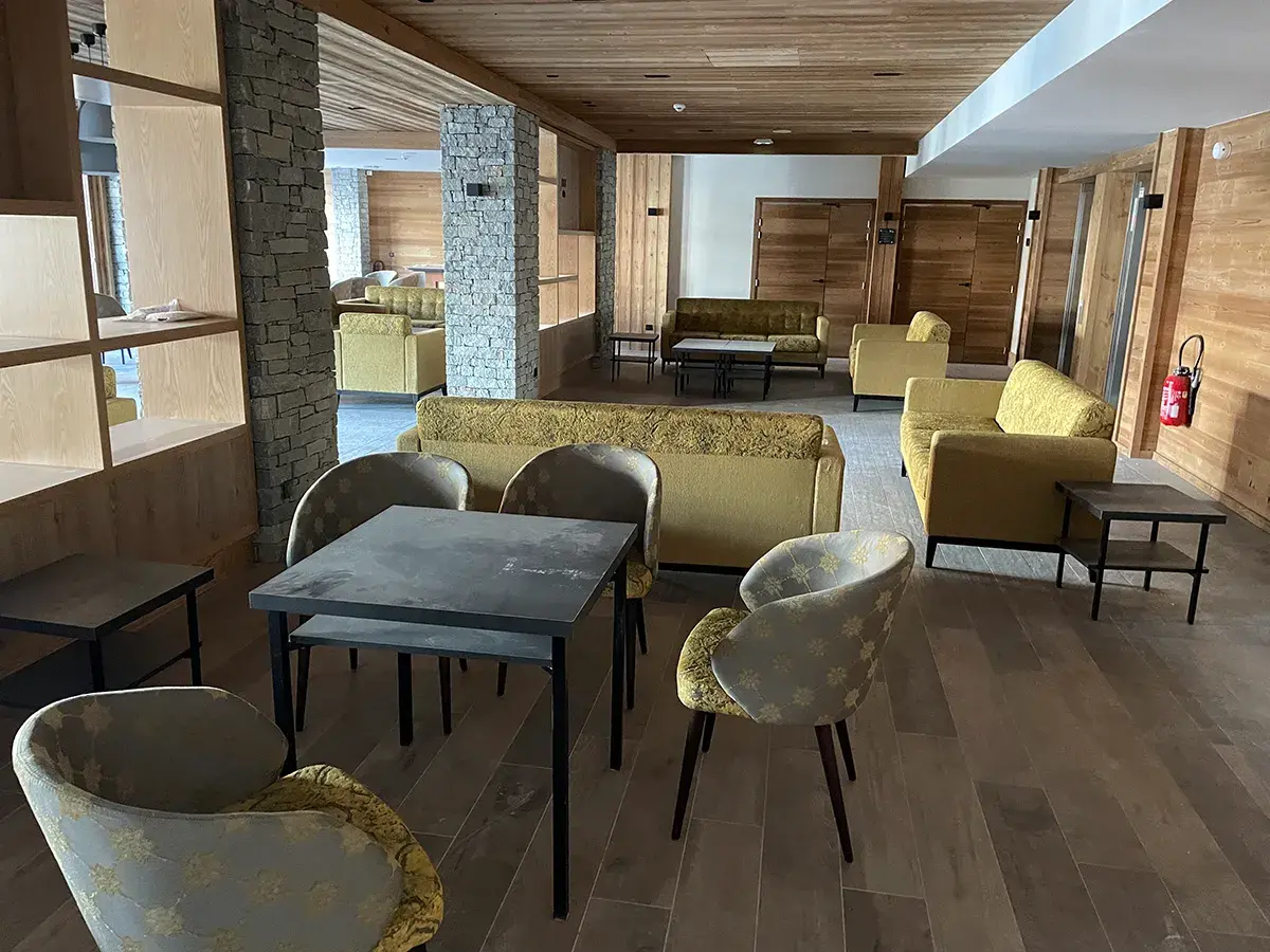 mobilier hotel village vacances cgh00026